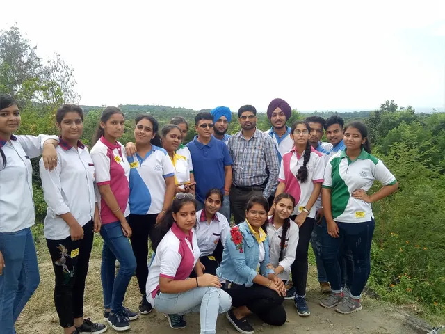 Hillside Viewpoint Group