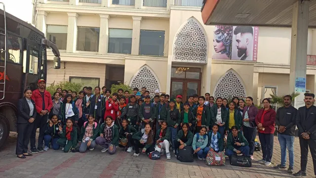Hotel Front Bus Group