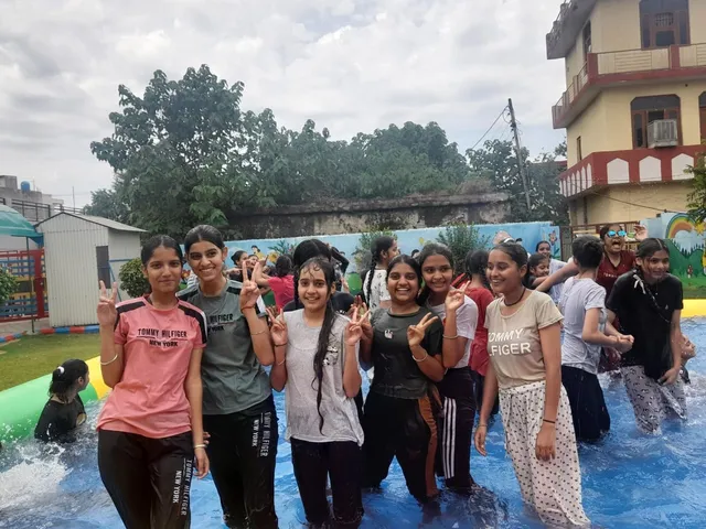 Pool Splash Party