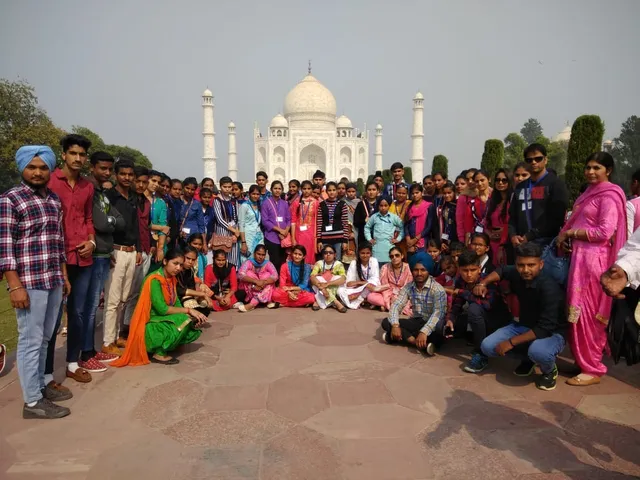 Taj Mahal Dome Group