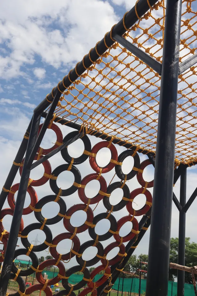 Tyre Wall Cargo Net